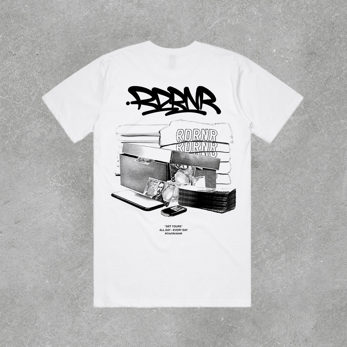 Embroidered Grafik Tee