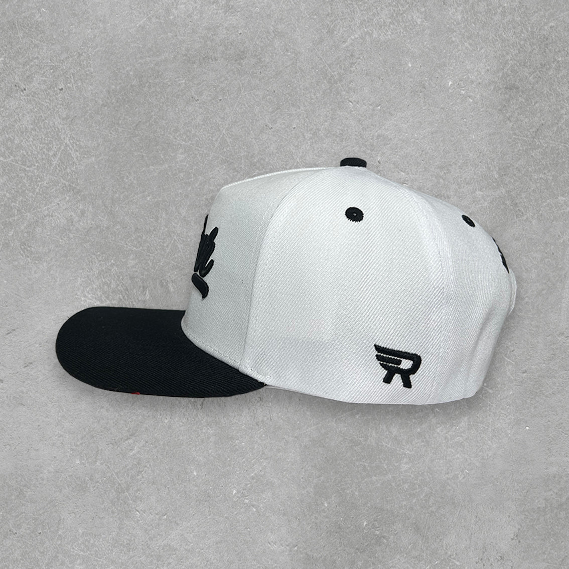 Script Snapback (White)